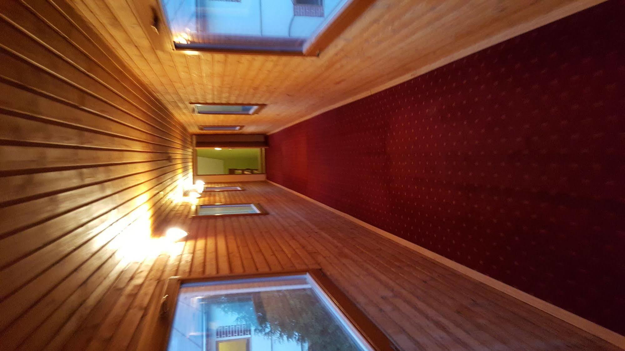 Hotel Carpatia Bratislava Exterior photo